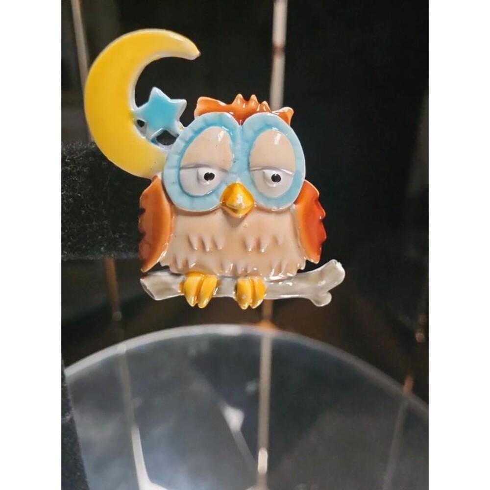 Vintage Signed JJ Jonette Enamel Sleepy Owl Moon Brooch Pin
